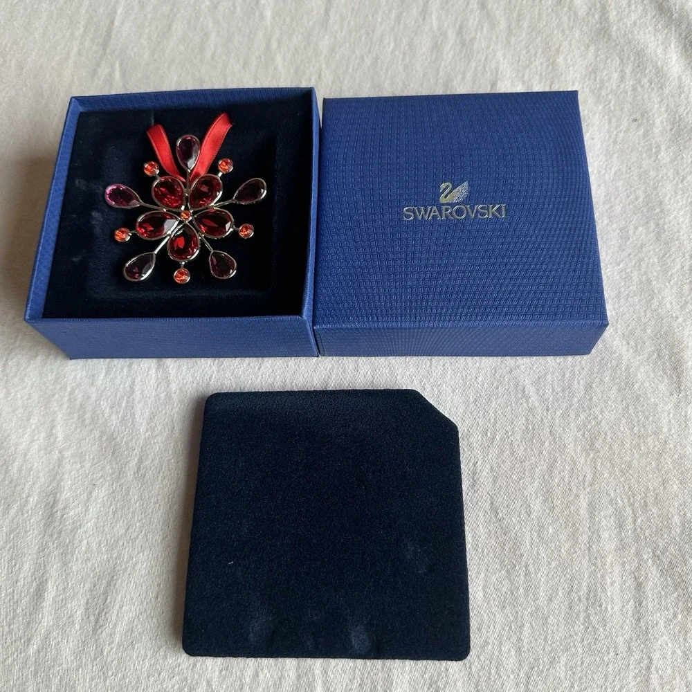 Swarovski Red Jewels Window Ornament NIB Rare & Retired With Gift Bag‎